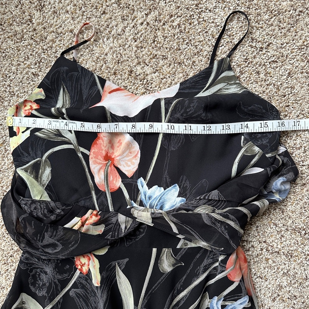 WHBM Fit Flare Dress Swing Feminine Flowy Black Floral Chifon Size 2 Sleeveless - Picture 10 of 15